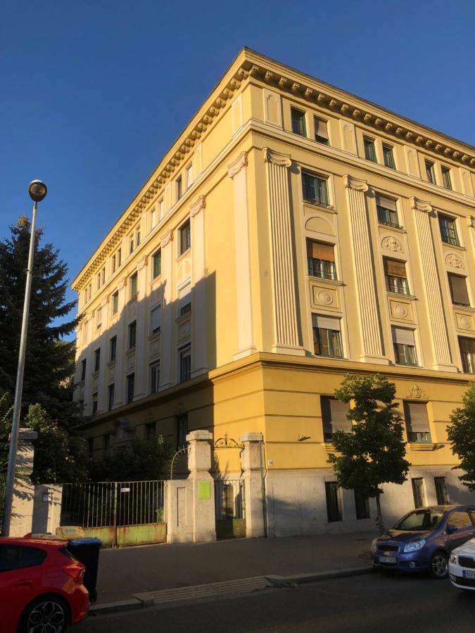 Luxury Apartment View On To The Castle Budapest Exteriör bild